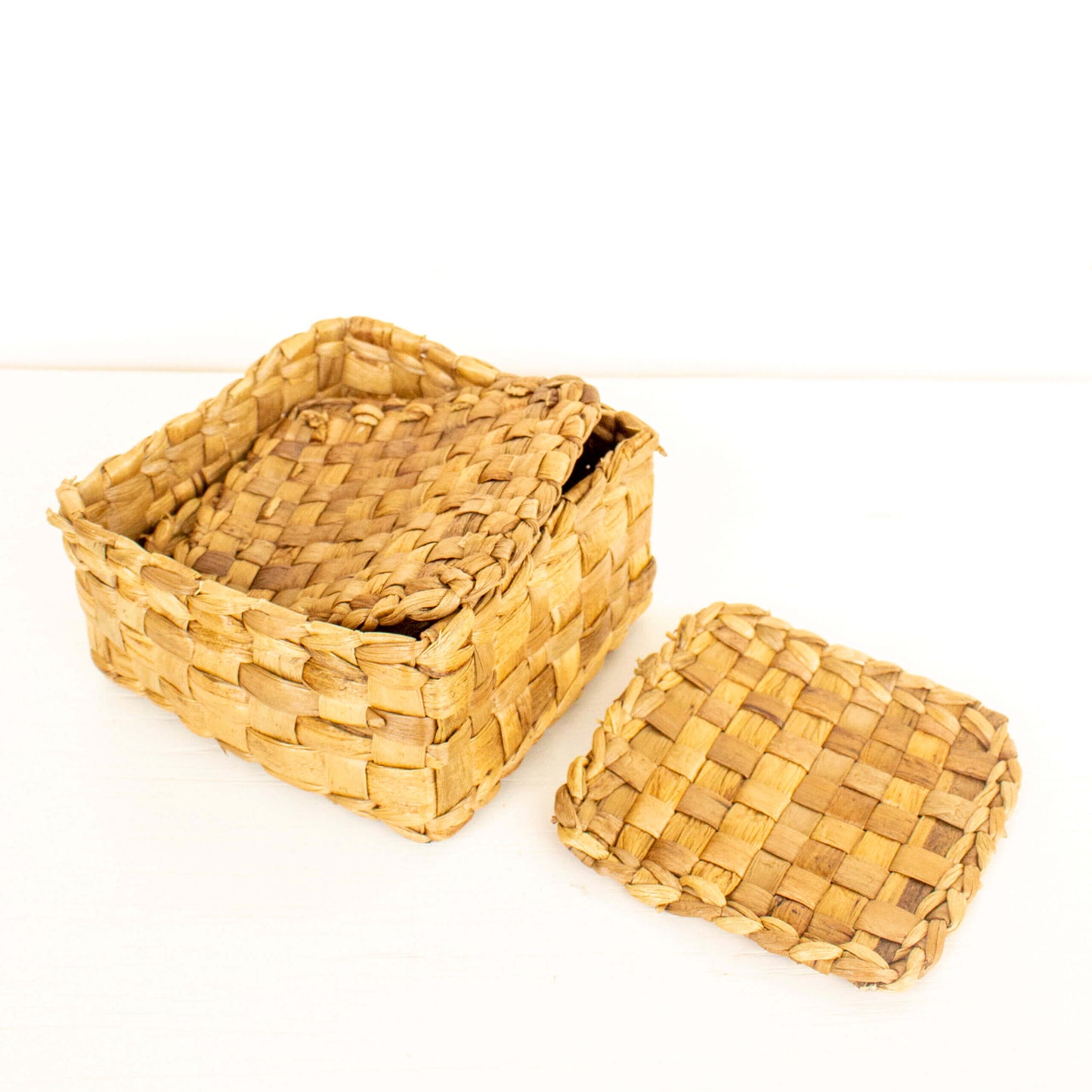 Water Hyacinth Sq. Weave Coasters