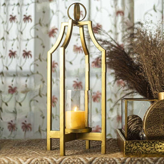 Classic Lantern Candle Stand