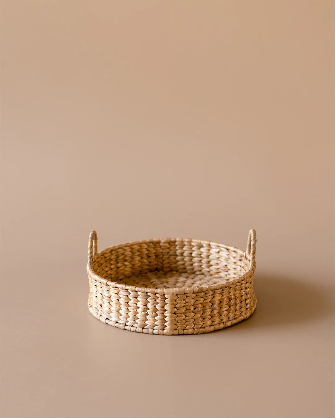 Round Wicker Tray With Handles