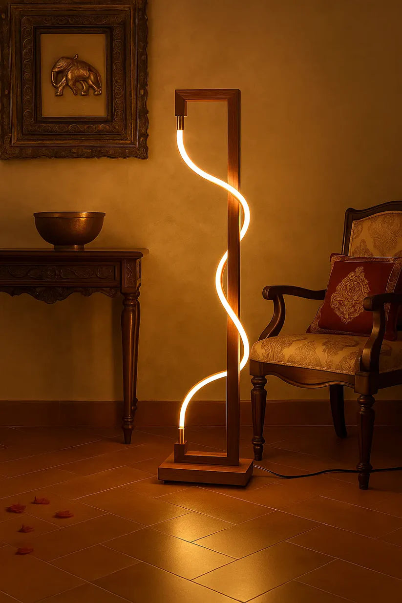 Luminous Spiral – Sculptural Sheesham Wood Floor Lamp