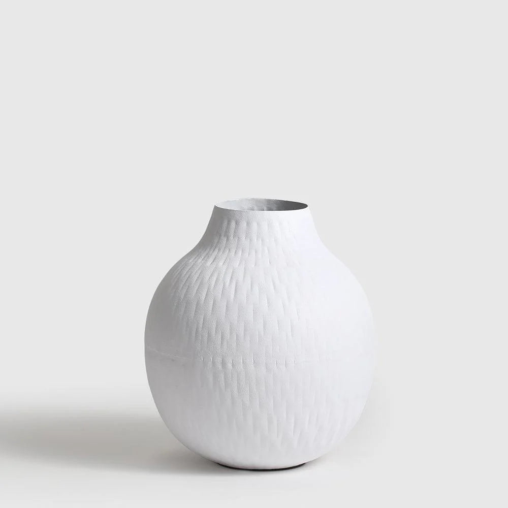 Klinton Iron Vase