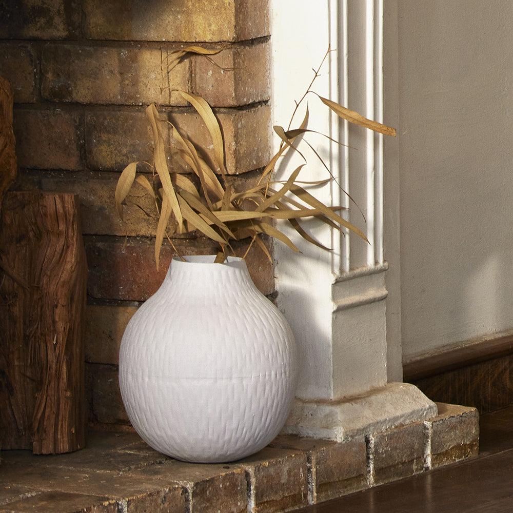 Klinton Iron Vase
