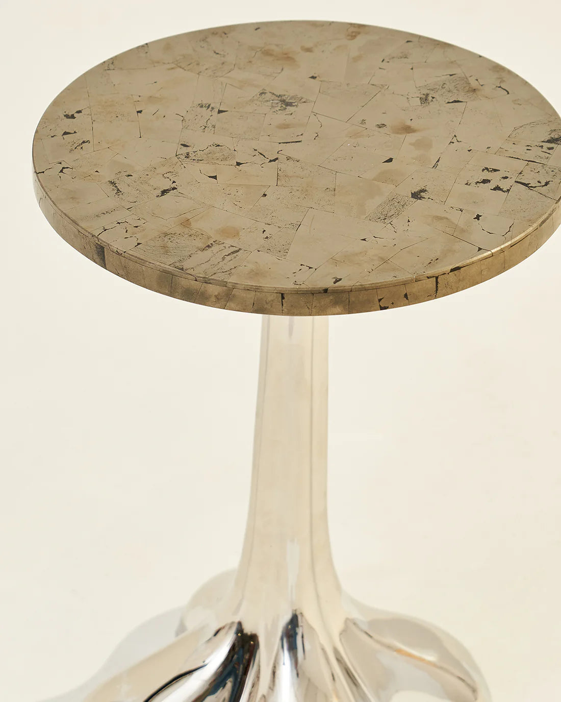 Theia Tables