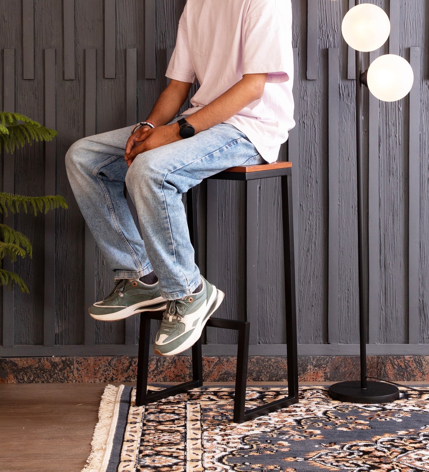 Fressia Bar Stool