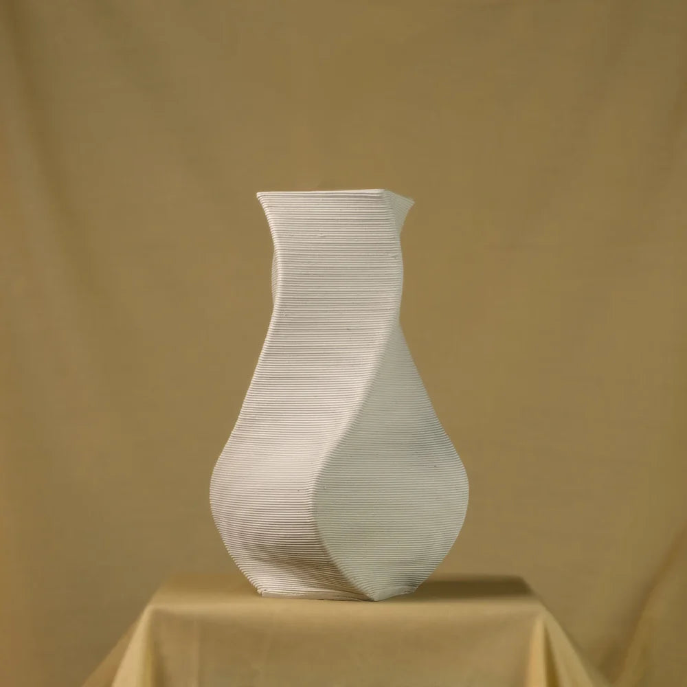 Twist 3D ceramic vase