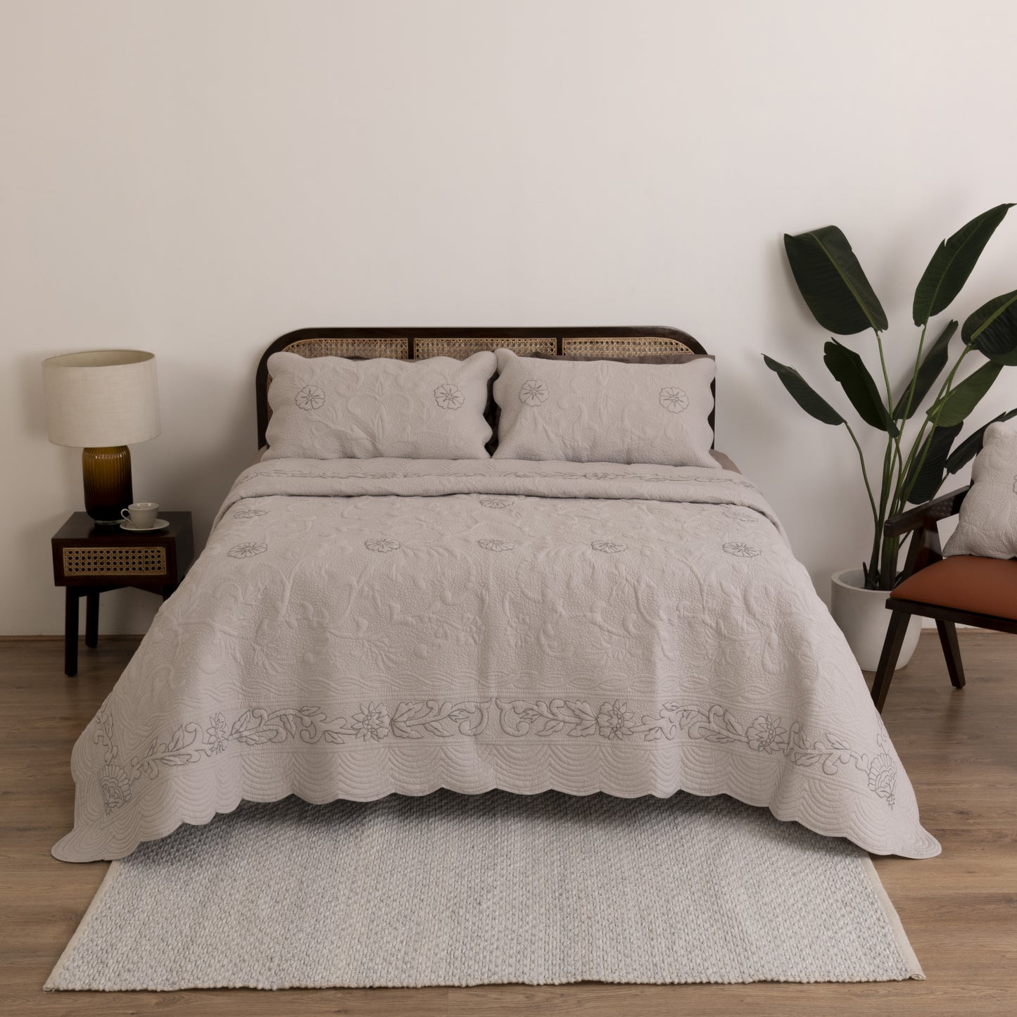 QUEST BEDSPREAD SET