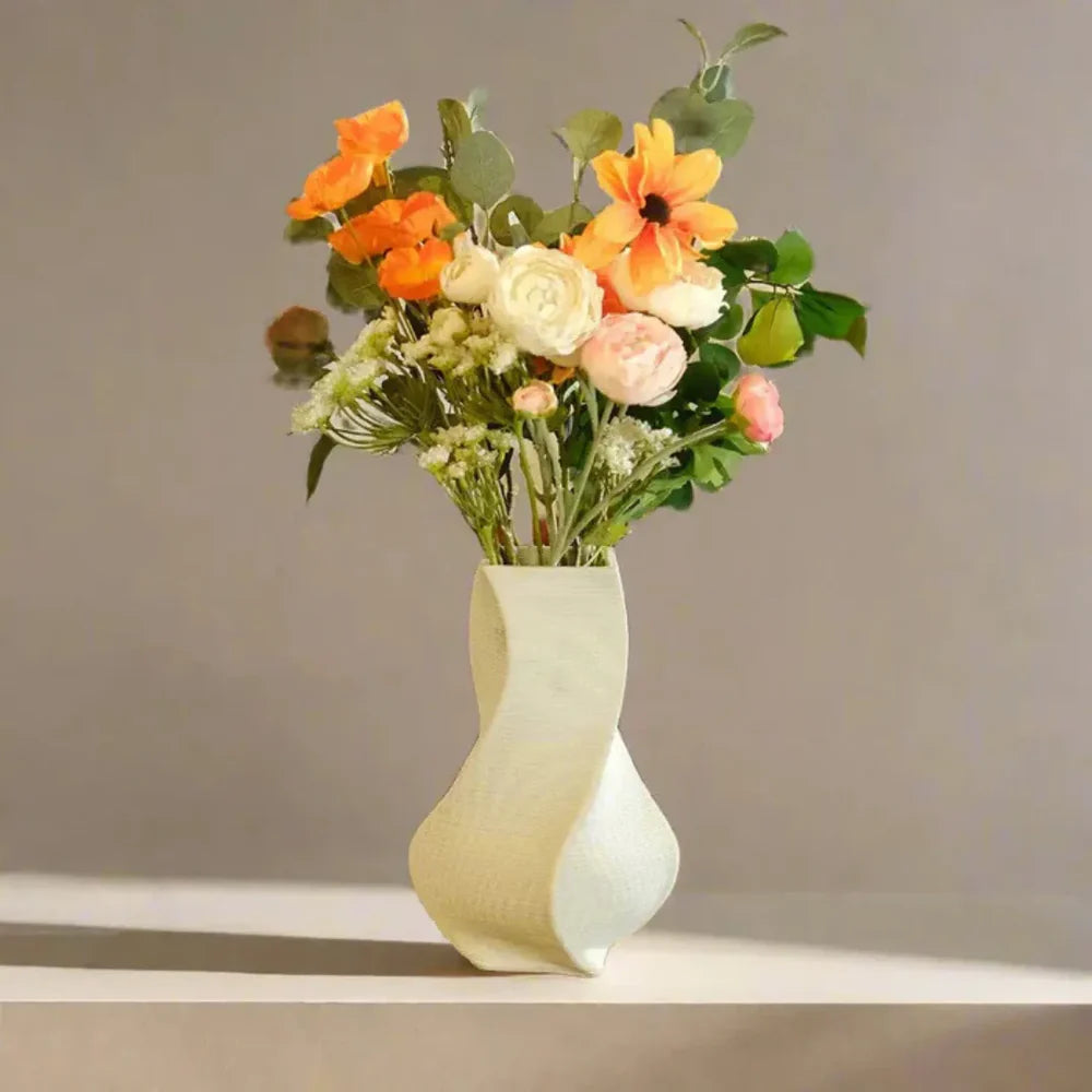 Twist 3D ceramic vase