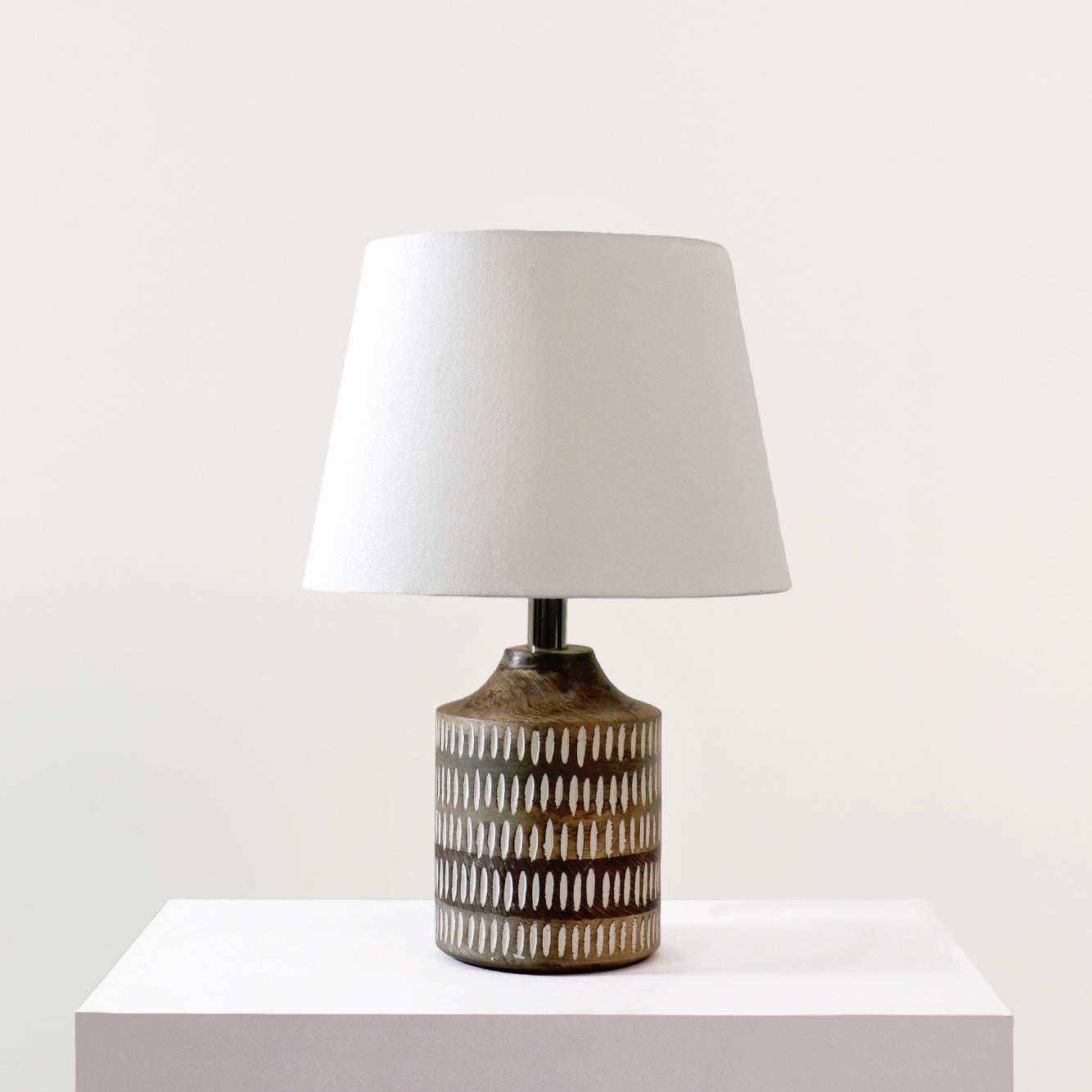 NAYBU Straight Table Lamp