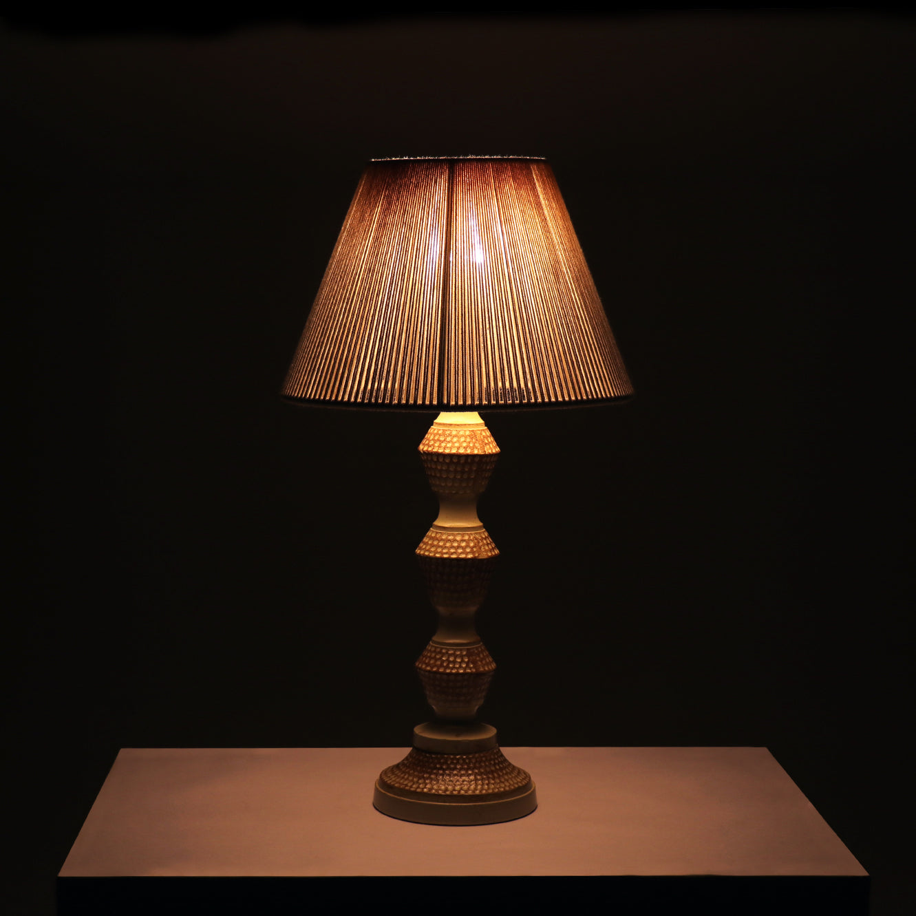 Knoxx Table Lamp