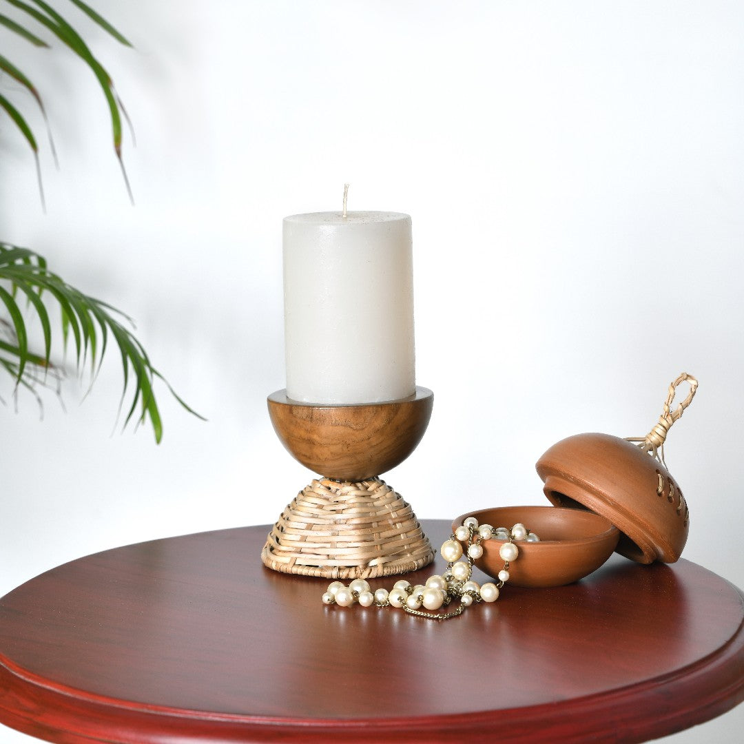 Lunula Candle Holder